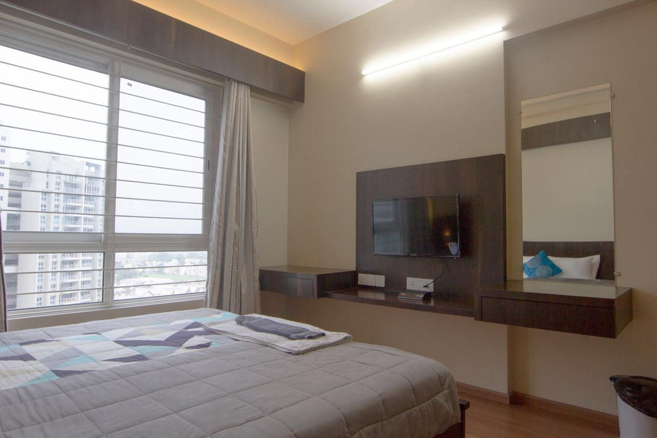プネ Amanora Park Town Bed & Breakfast エクステリア 写真